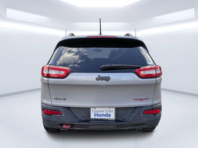 Used 2015 Jeep Cherokee Trailhawk w/ Comfort/Convenience Group image 4