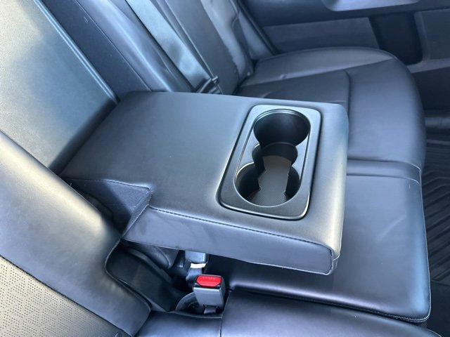 Used 2023 Kia Sorento S w/ Panoramic Sunroof Package image 40