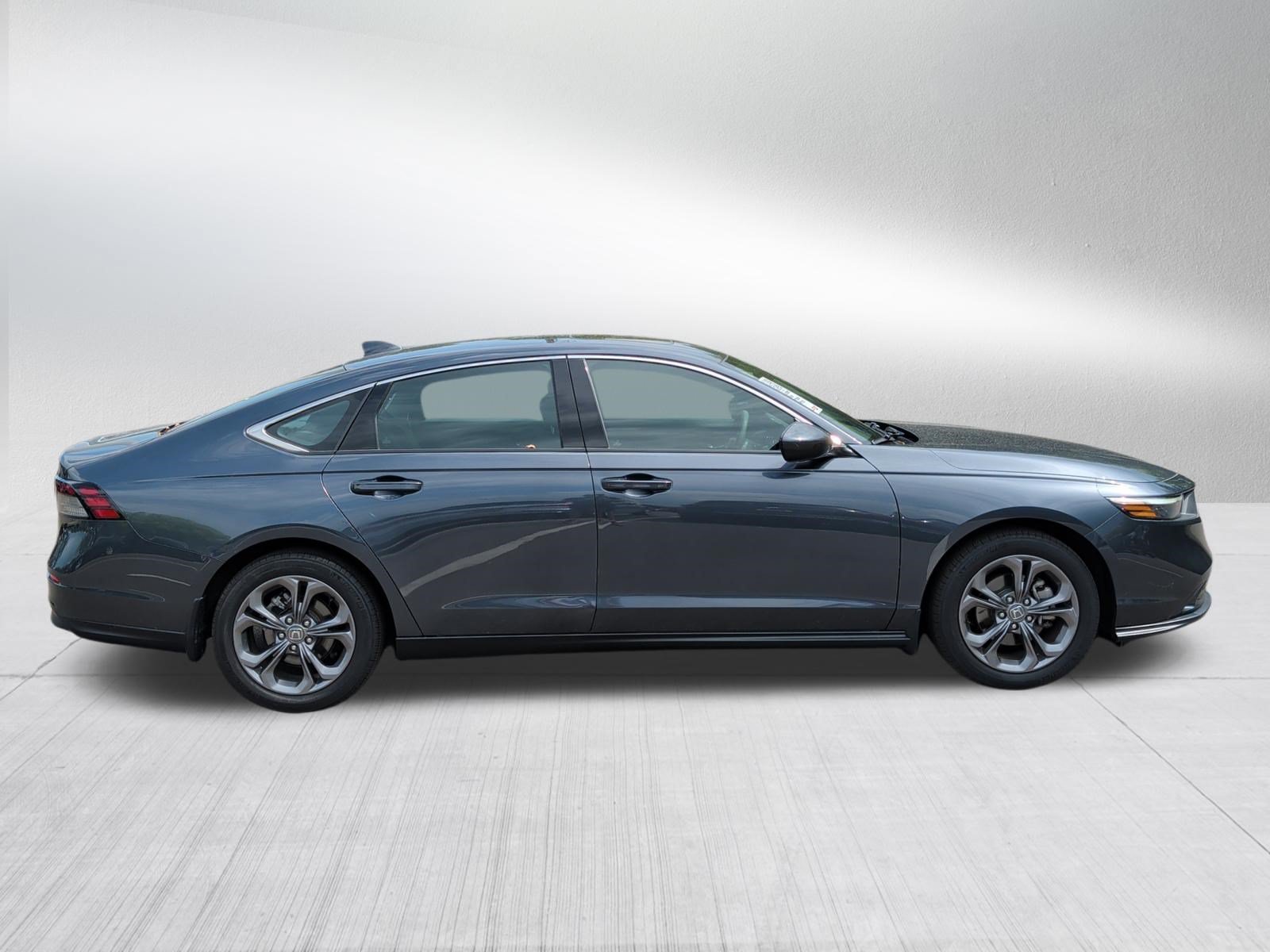 Certified 2023 Honda Accord EX image 8