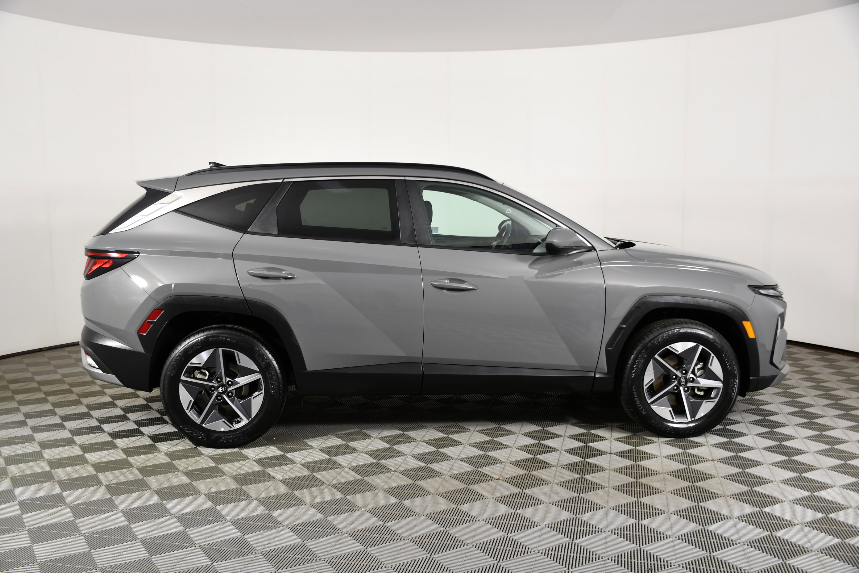 Used 2025 Hyundai Tucson SEL AWD/4WD image 5