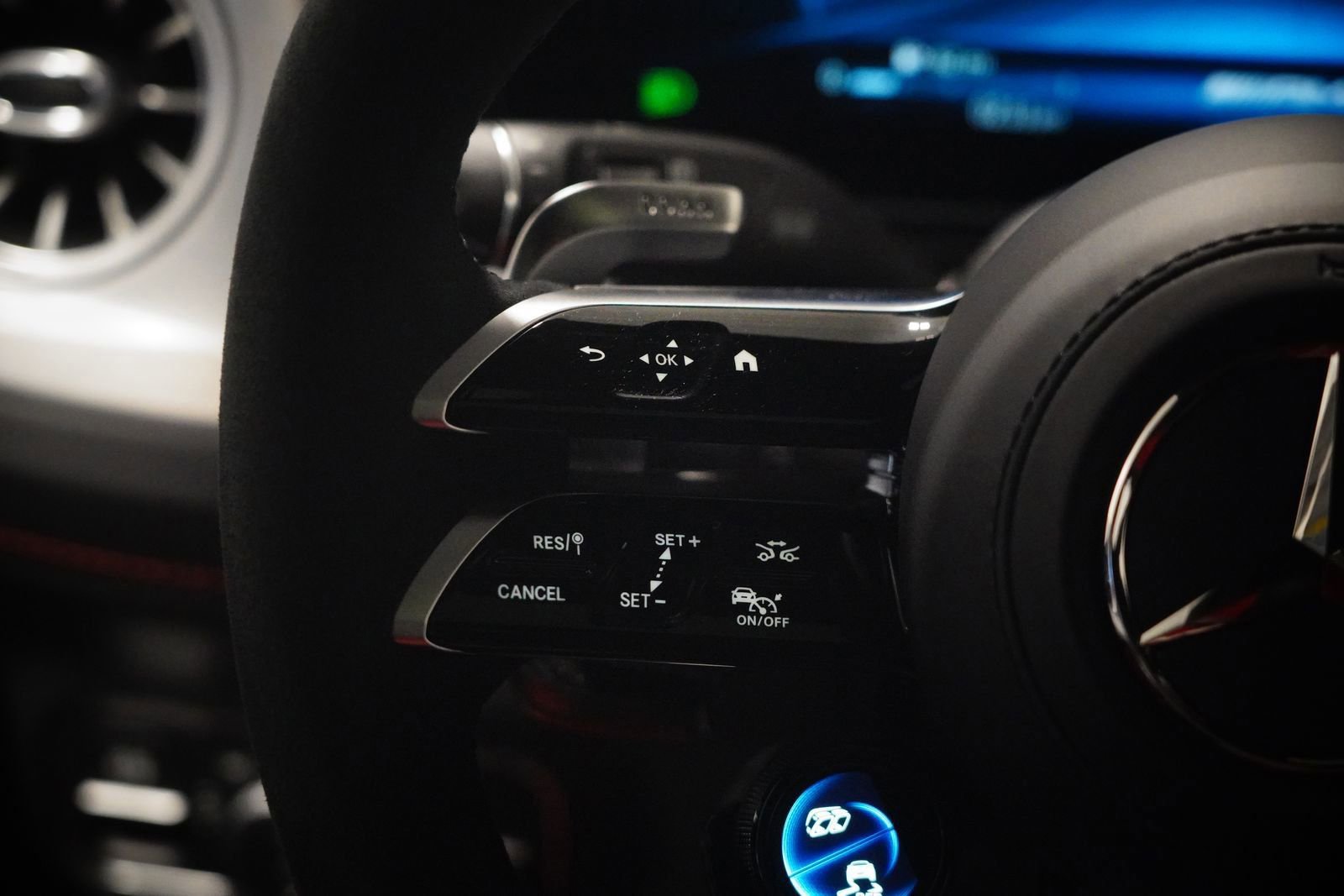 Certified 2025 Mercedes-Benz G 63 AMG 4MATIC image 16