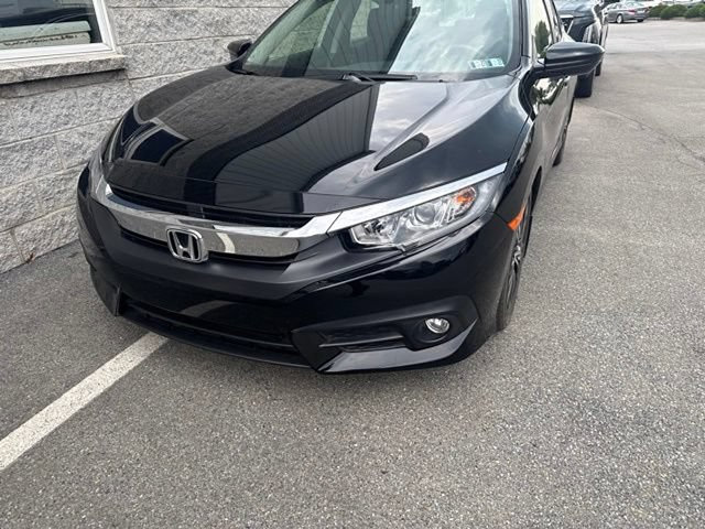 Used 2018 Honda Civic EX-T image 2