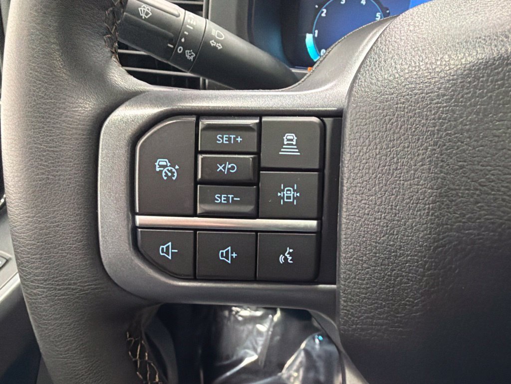 Used 2025 Ford F150 Lariat w/ Equipment Group 502A High AWD/4WD image 32