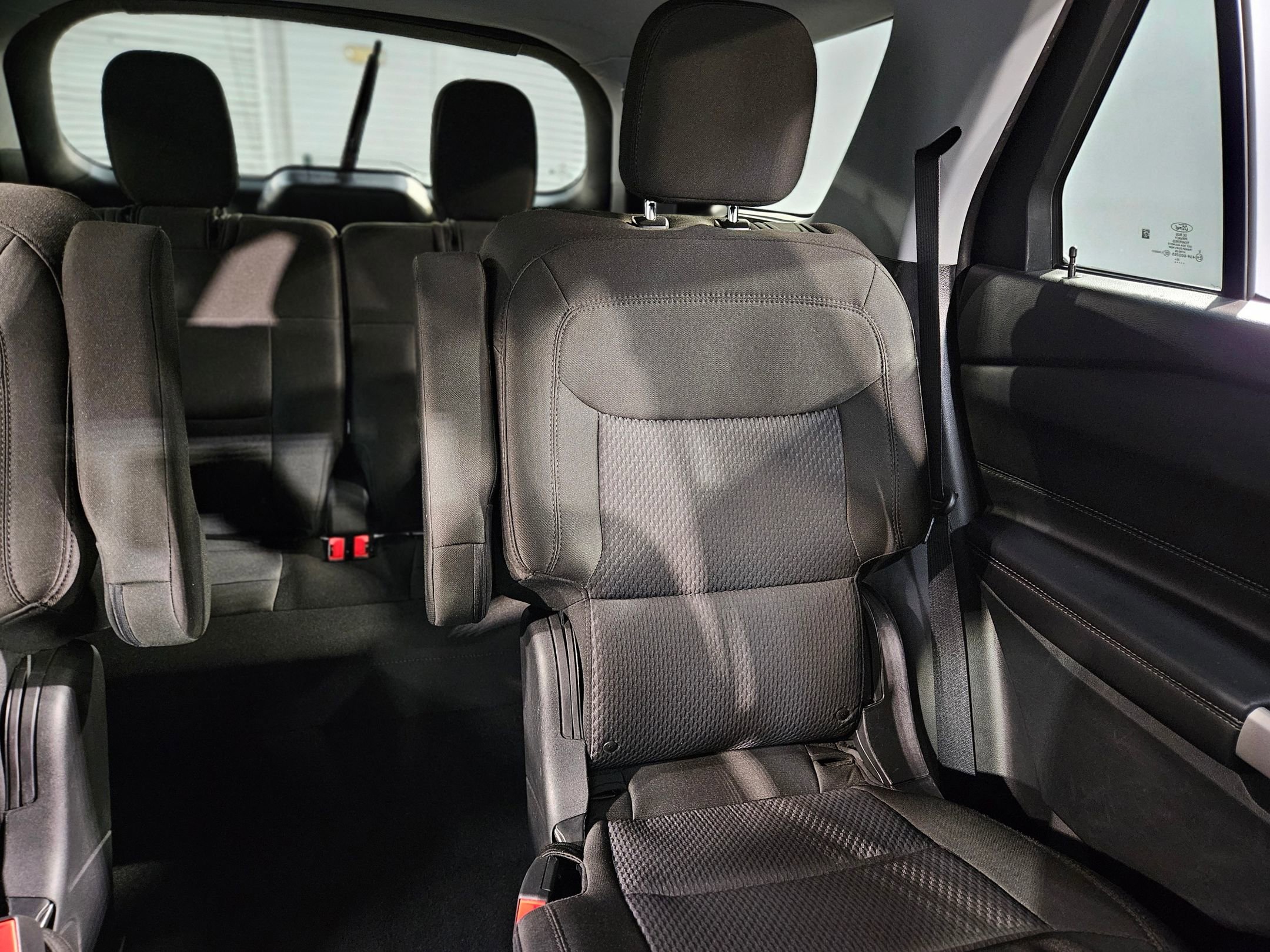 Used 2023 Ford Explorer XLT image 14