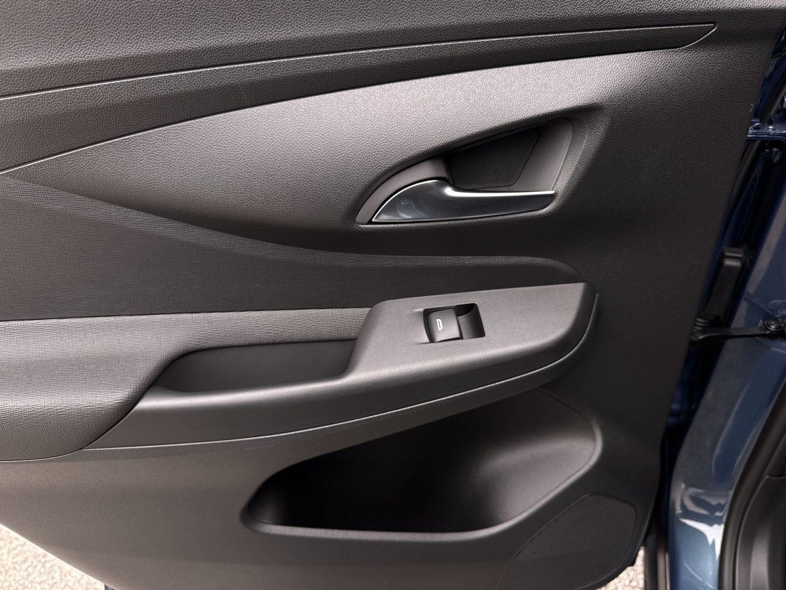 New 2026 Buick Envista Sport Touring w/ Convenience I Package FWD image 24