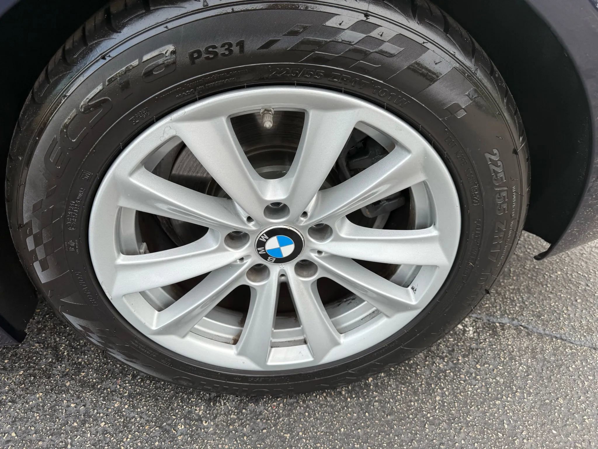 Used 2016 BMW 528i Sedan image 38