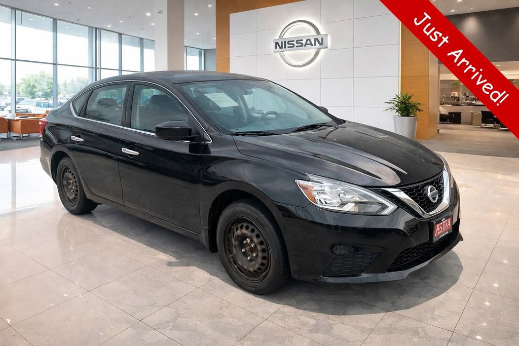 Used 2018 Nissan Sentra S image 1