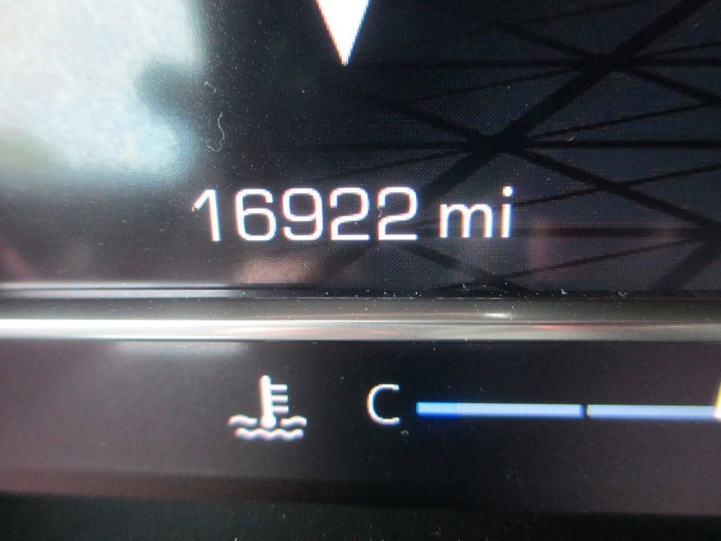 Used 2024 GMC Sierra 1500 AT4 w/ Technology Package image 36