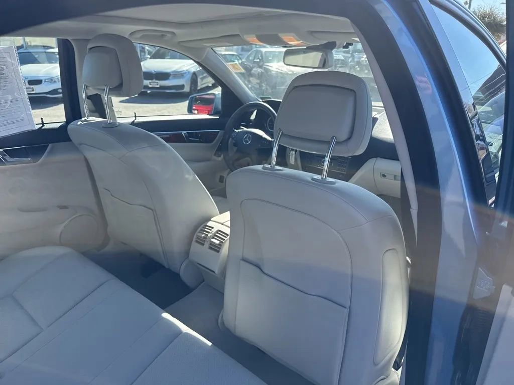 Used 2010 Mercedes-Benz C 300 C 300 Sport Sedan 4D image 17