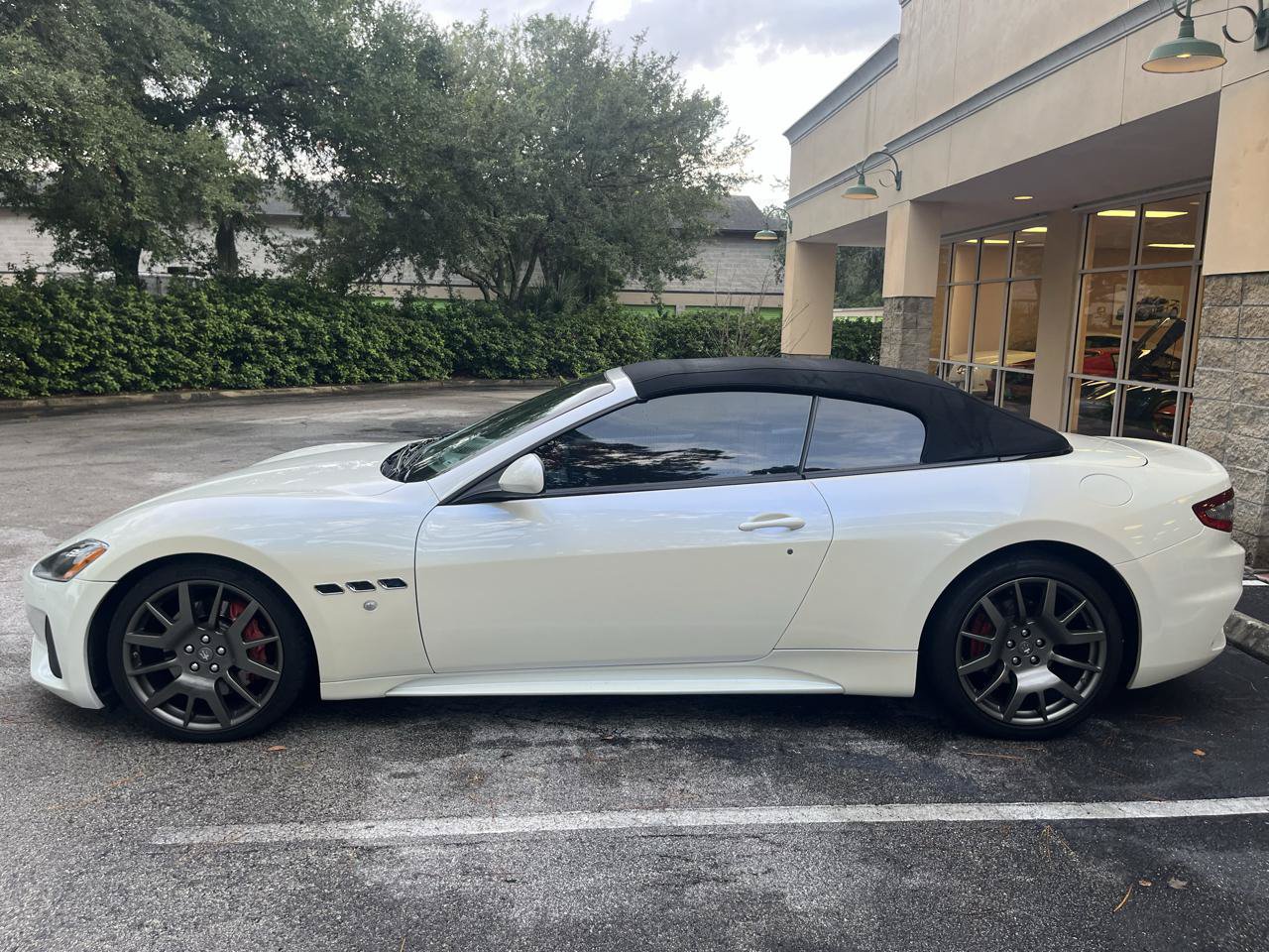 Used 2019 Maserati GranTurismo Sport RWD image 23