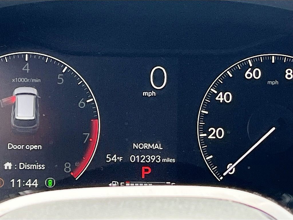 Used 2025 Honda Pilot Touring image 12