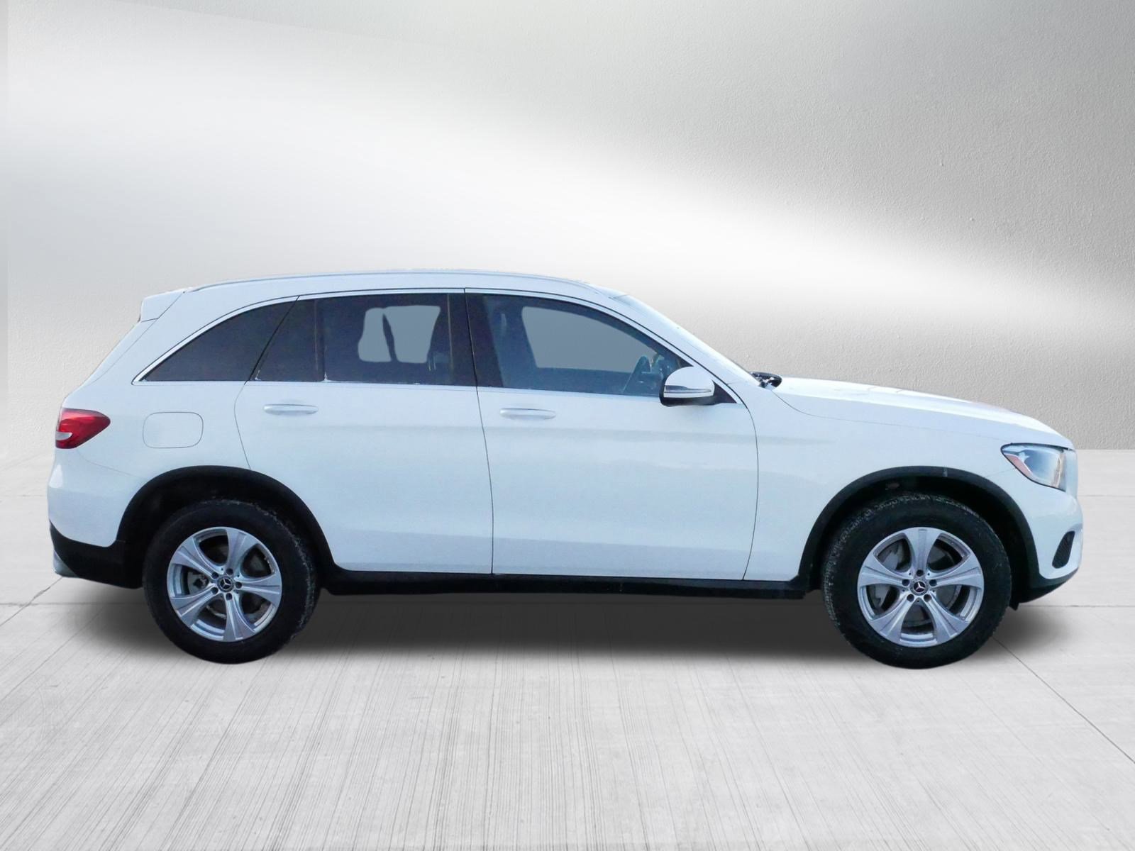 Used 2017 Mercedes-Benz GLC 300 4MATIC image 9