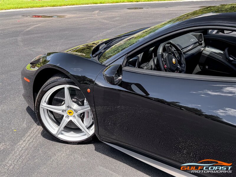 Used 2012 Ferrari 458 Italia Coupe RWD image 47