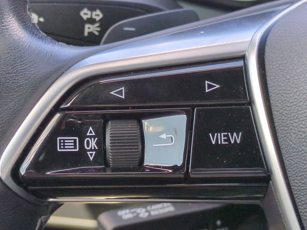 Used 2022 Audi A6 Premium Plus image 25