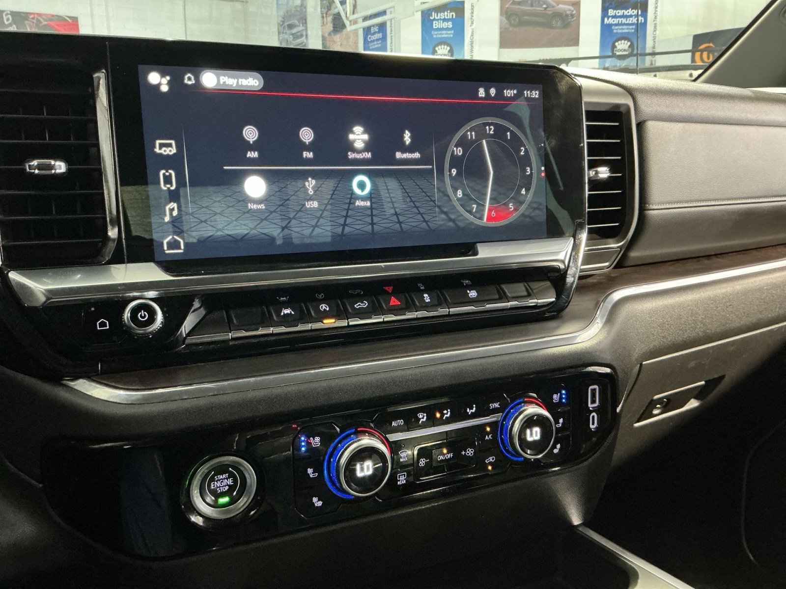 Used 2023 GMC Sierra 1500 SLT w/ SLT Premium Package AWD/4WD image 19