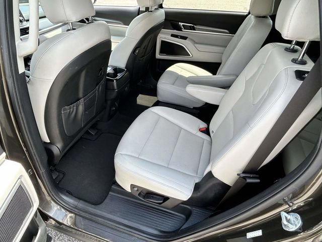 Used 2020 Kia Telluride S FWD image 8