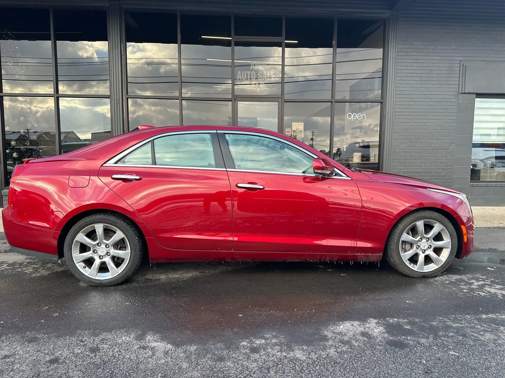 Used 2015 Cadillac ATS Luxury RWD image 4