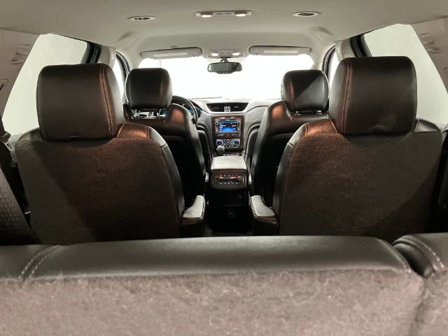 Used 2017 Chevrolet Traverse LT image 38