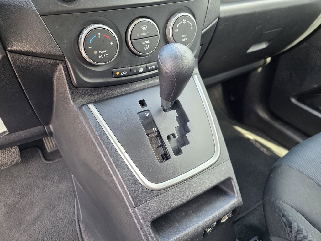 Used 2015 MAZDA MAZDA5 Sport image 19