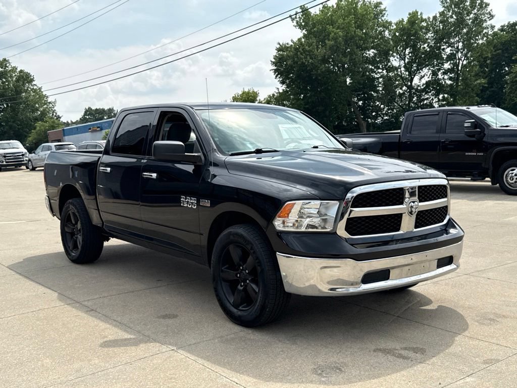 Used 2017 RAM 1500 Classic SLT AWD/4WD image 16