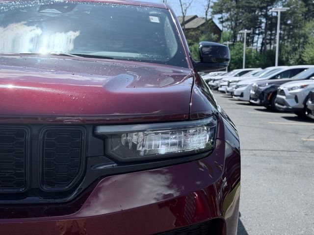 Certified 2025 Jeep Grand Cherokee Altitude AWD/4WD image 4