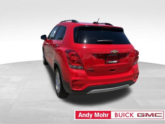 Used 2018 Chevrolet Trax LT w/ Sun & Sound Package FWD image 8
