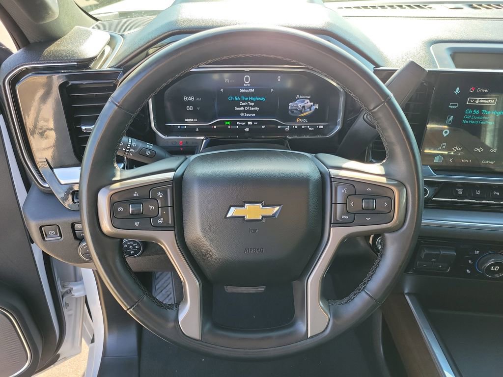 Used 2024 Chevrolet Silverado 2500 High Country w/ High Country Premium Package AWD/4WD image 23