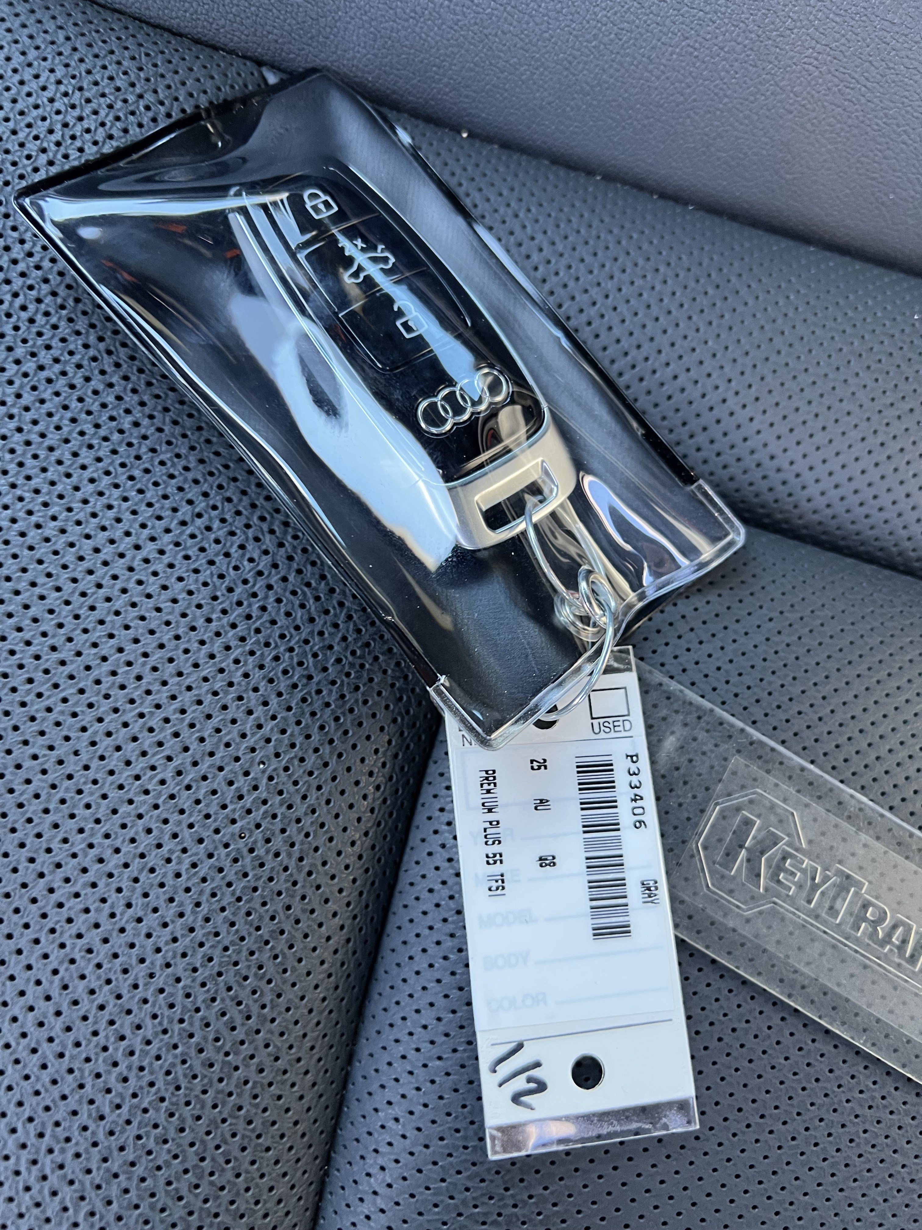 Used 2025 Audi Q8 Premium Plus image 38