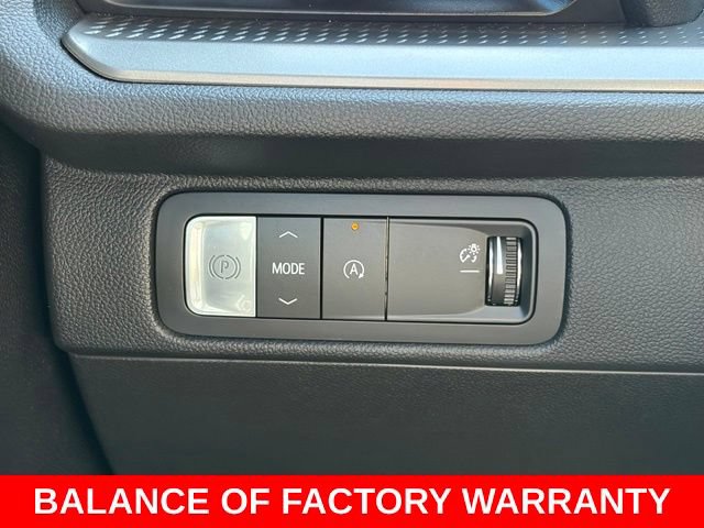 Used 2026 Chevrolet Traverse LT FWD image 20