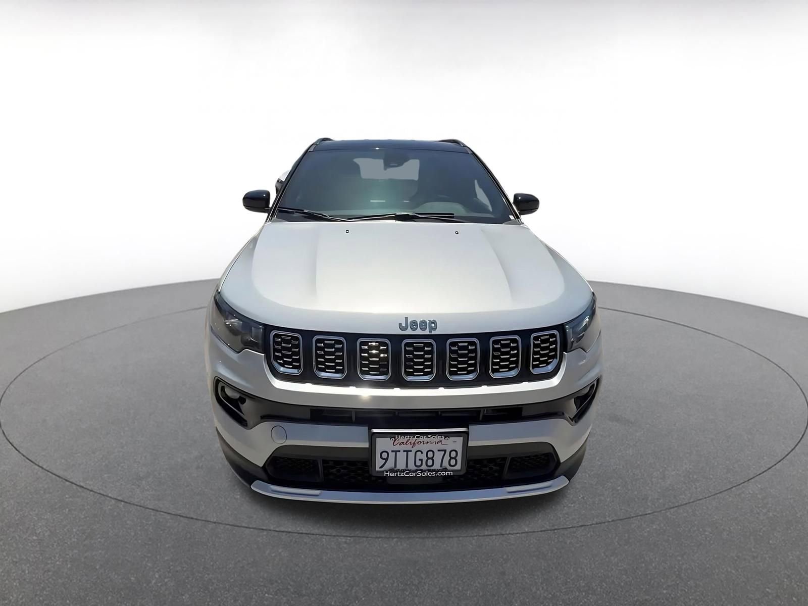 Used 2025 Jeep Compass Limited AWD/4WD image 4