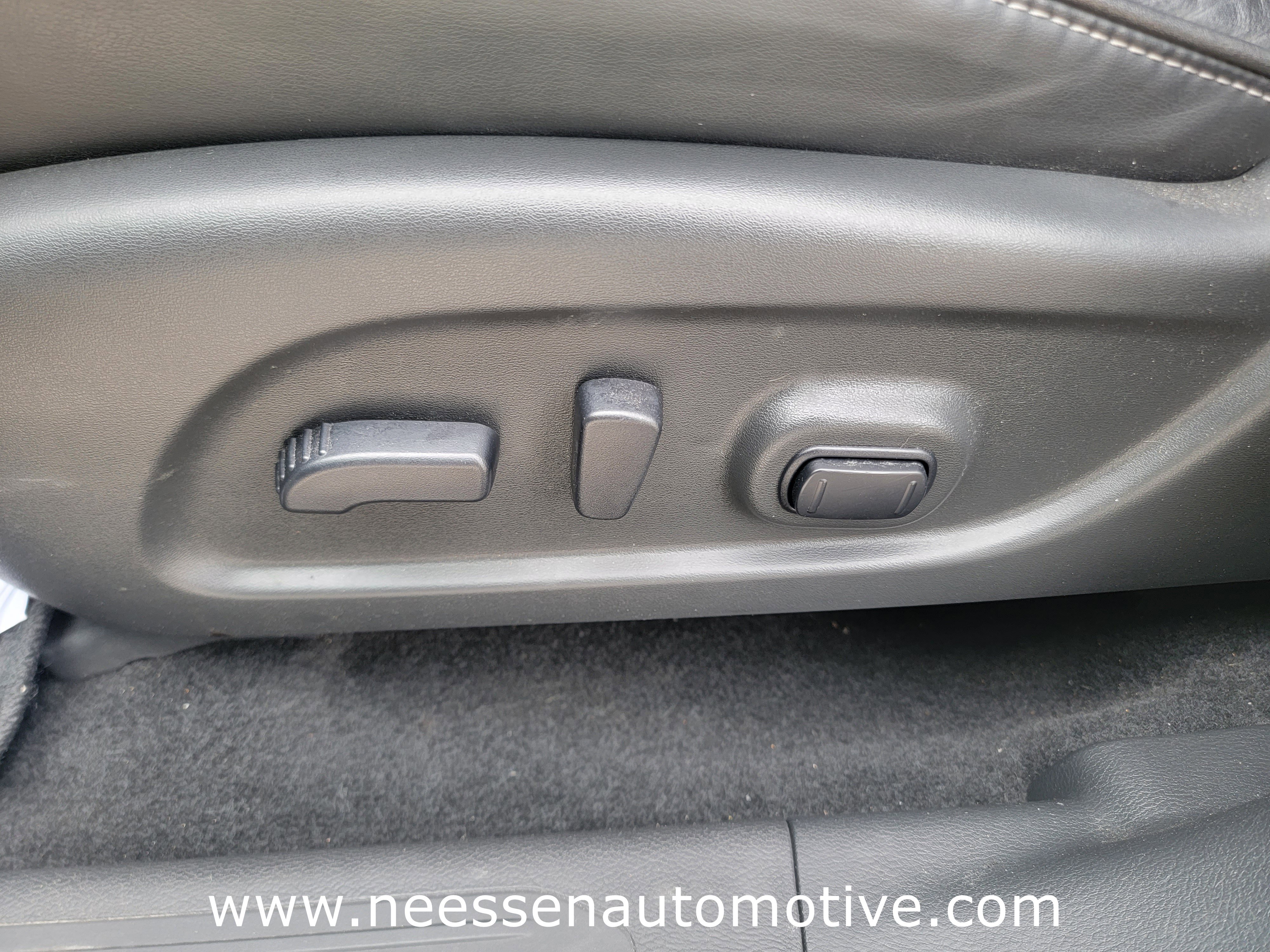 Used 2020 Nissan Murano Platinum w/ Cargo Package image 15