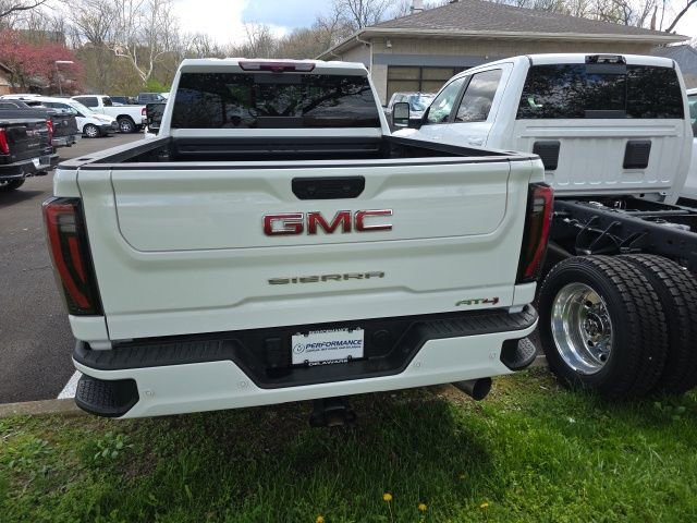 Used 2025 GMC Sierra 2500 AT4 w/ AT4 Premium Plus Package image 6