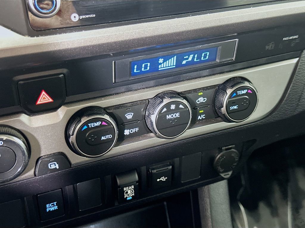 Used 2021 Toyota Tacoma SR5 AWD/4WD image 26