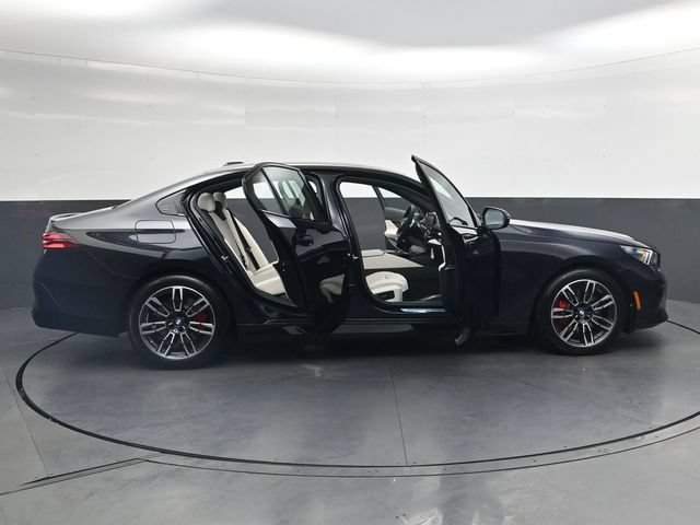 New 2027 BMW 540i xDrive w/ M Sport Package AWD/4WD image 42