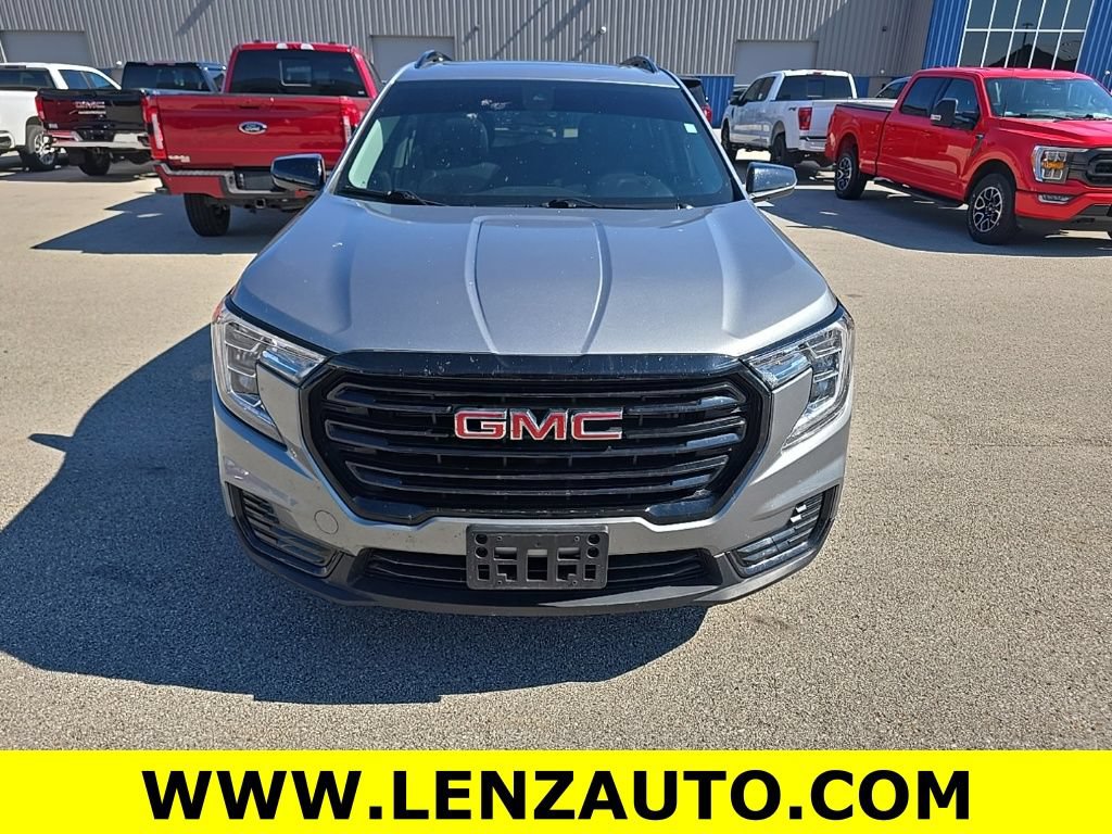 Used 2024 GMC Terrain SLE w/ GMC Pro Grade Package AWD/4WD video 2