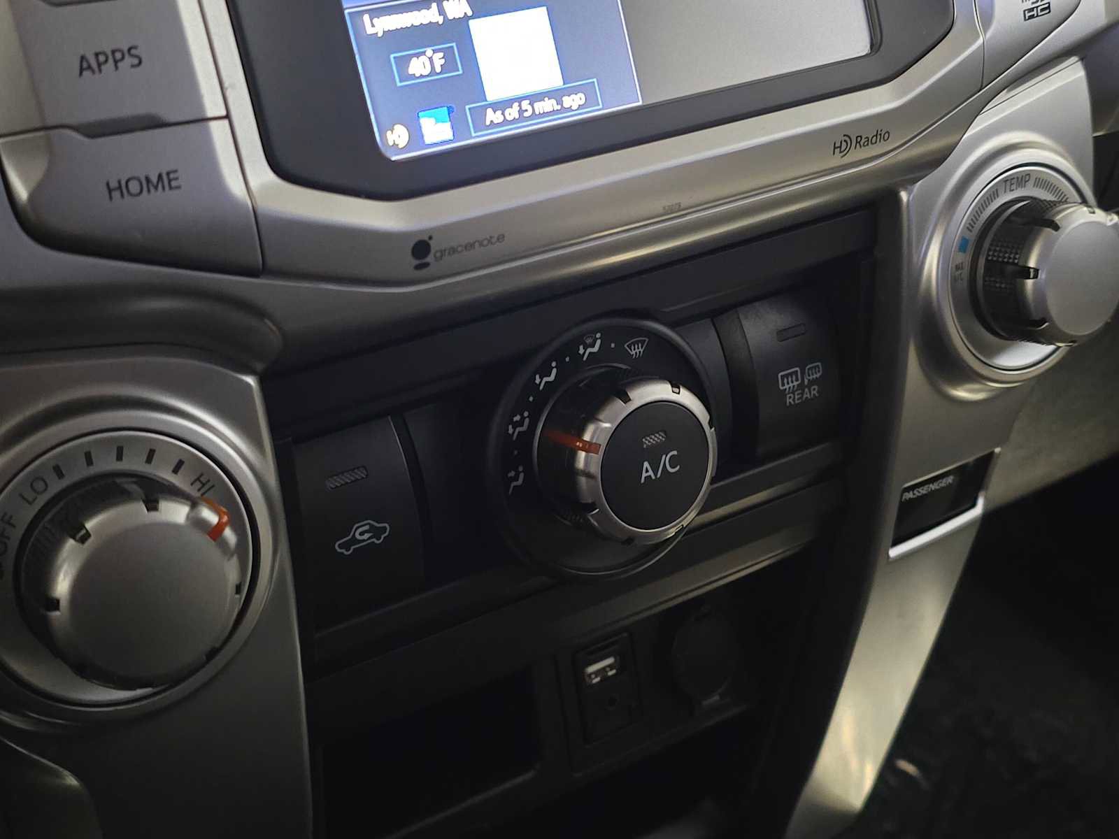 Used 2015 Toyota 4Runner SR5 image 29