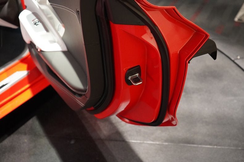 Used 2023 Chevrolet Corvette Stingray Premium Conv w/ Z51 Performance Package RWD image 46