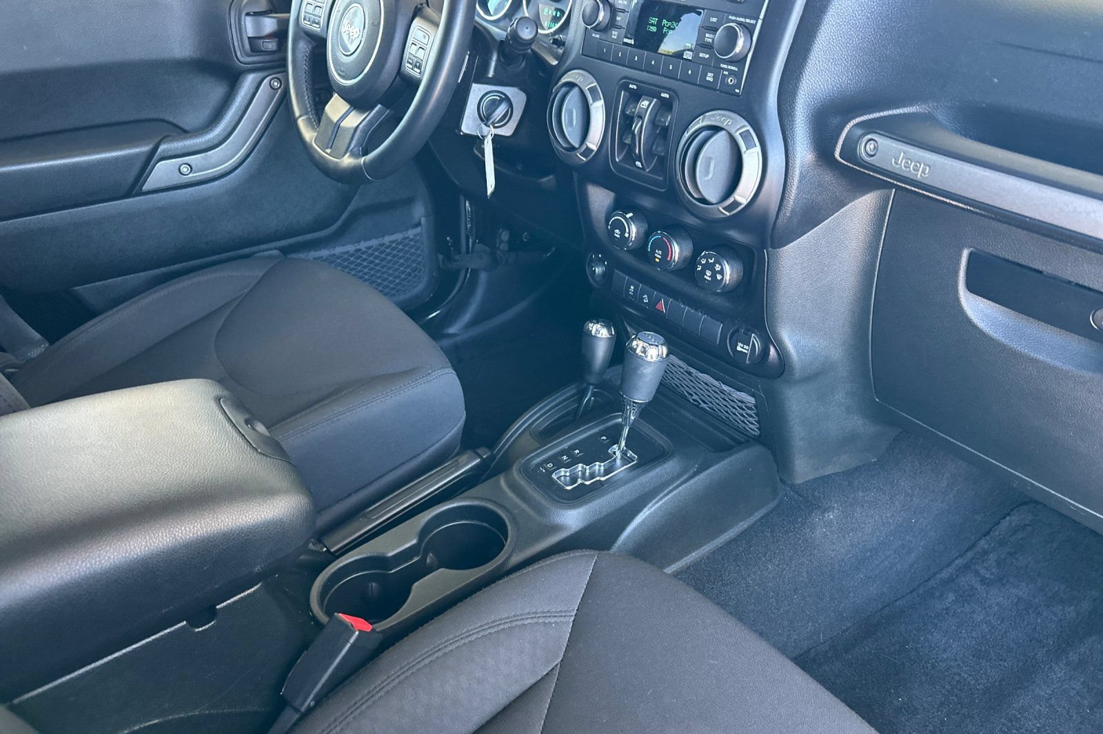 Used 2017 Jeep Wrangler Unlimited Sport w/ Quick Order Package 24S AWD/4WD image 15