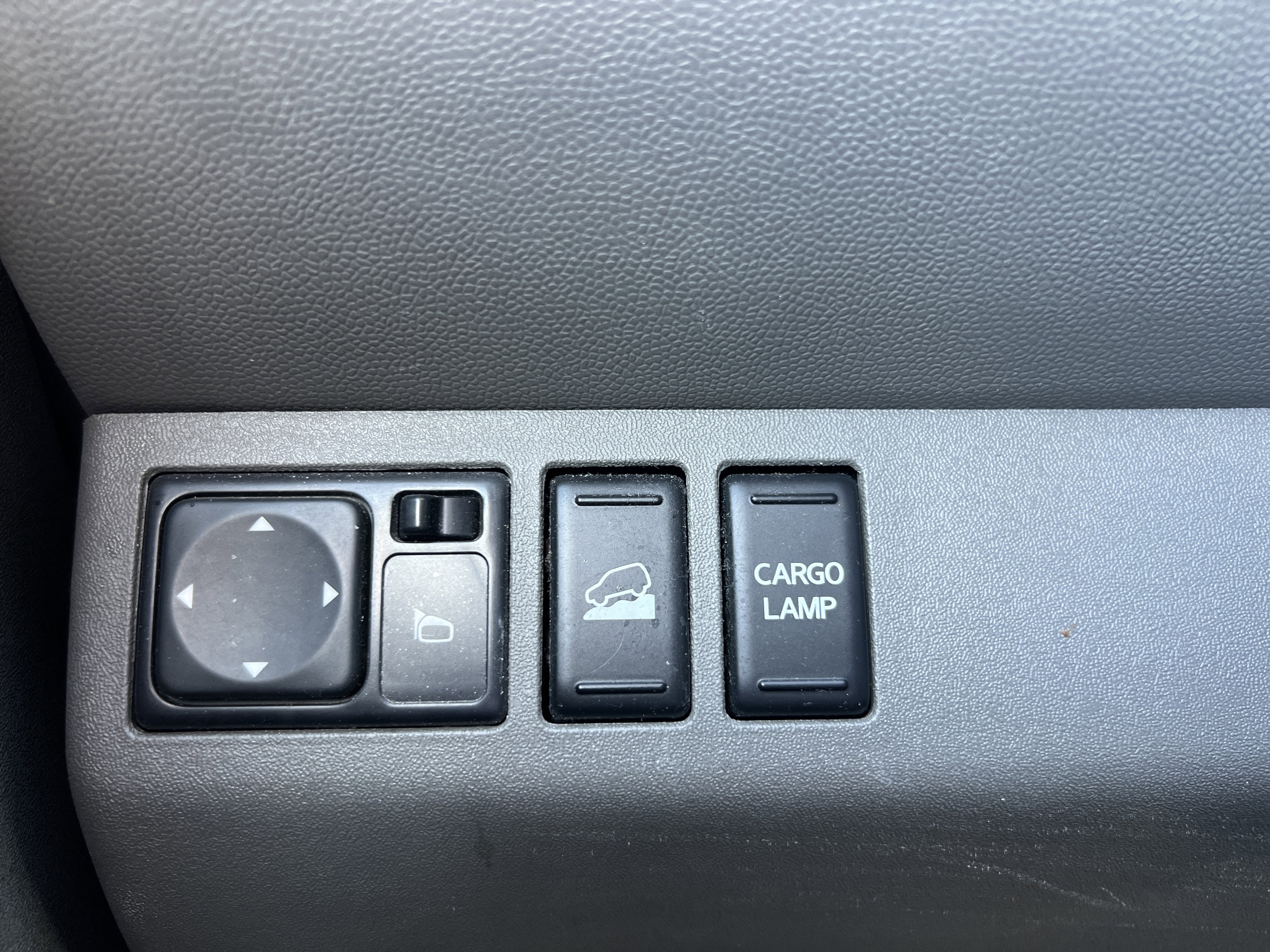 Used 2017 Nissan Frontier SV w/ SV Value Truck Package AWD/4WD image 30