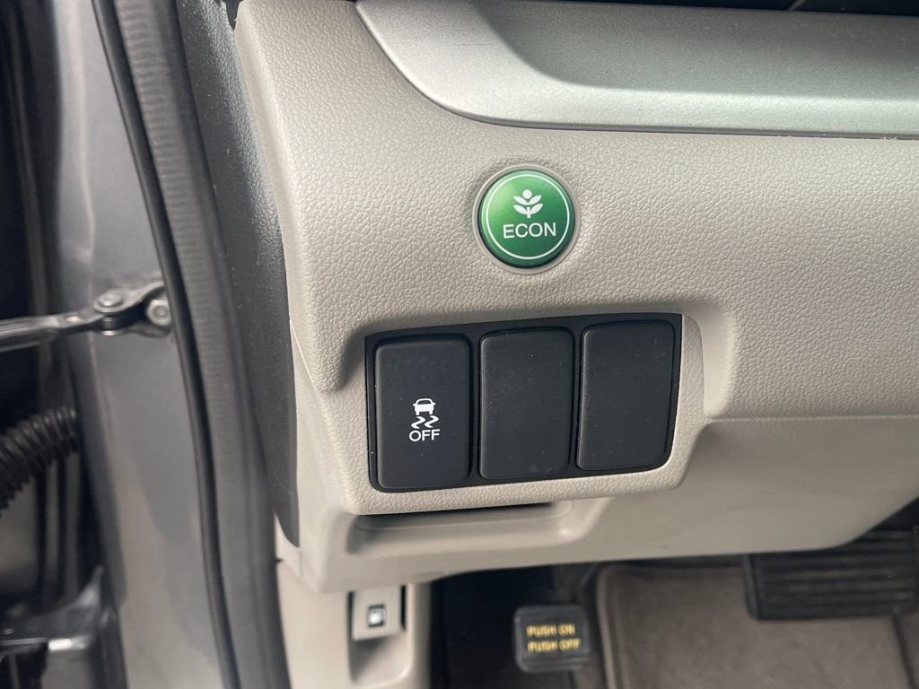 Used 2013 Honda CR-V LX image 16