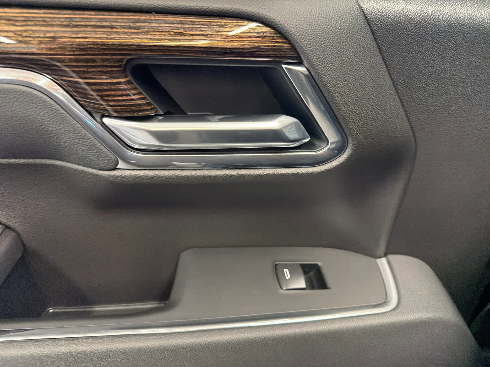 New 2026 GMC Sierra 1500 Elevation image 24