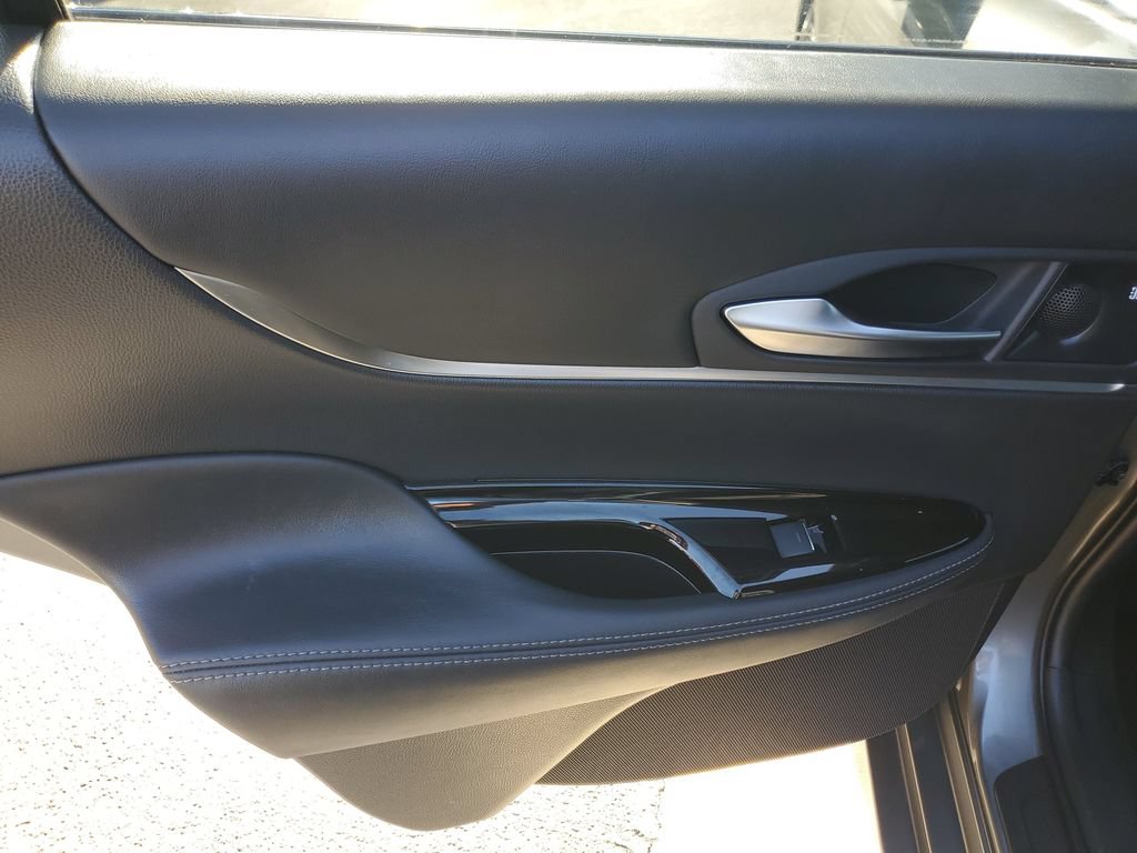 Used 2021 Toyota Mirai w/ Advanced Technology Package RWD image 18