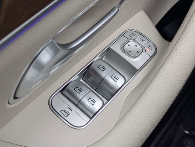 Used 2024 Mercedes-Benz GLE 350 4MATIC image 23