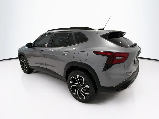 Used 2025 Chevrolet Trax RS w/ Sunroof Package image 4