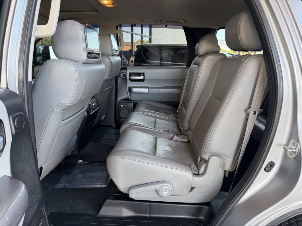 Used 2018 Toyota Sequoia Limited w/ Safety & Convenience Package AWD/4WD image 21