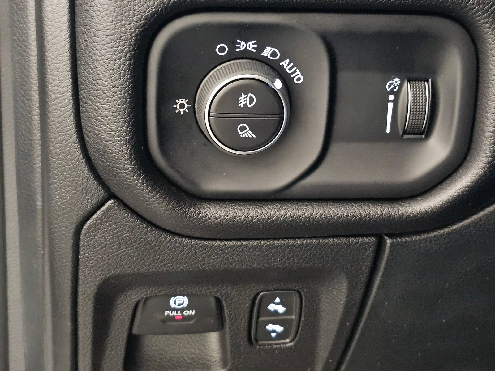 New 2026 RAM 1500 Big Horn AWD/4WD image 24