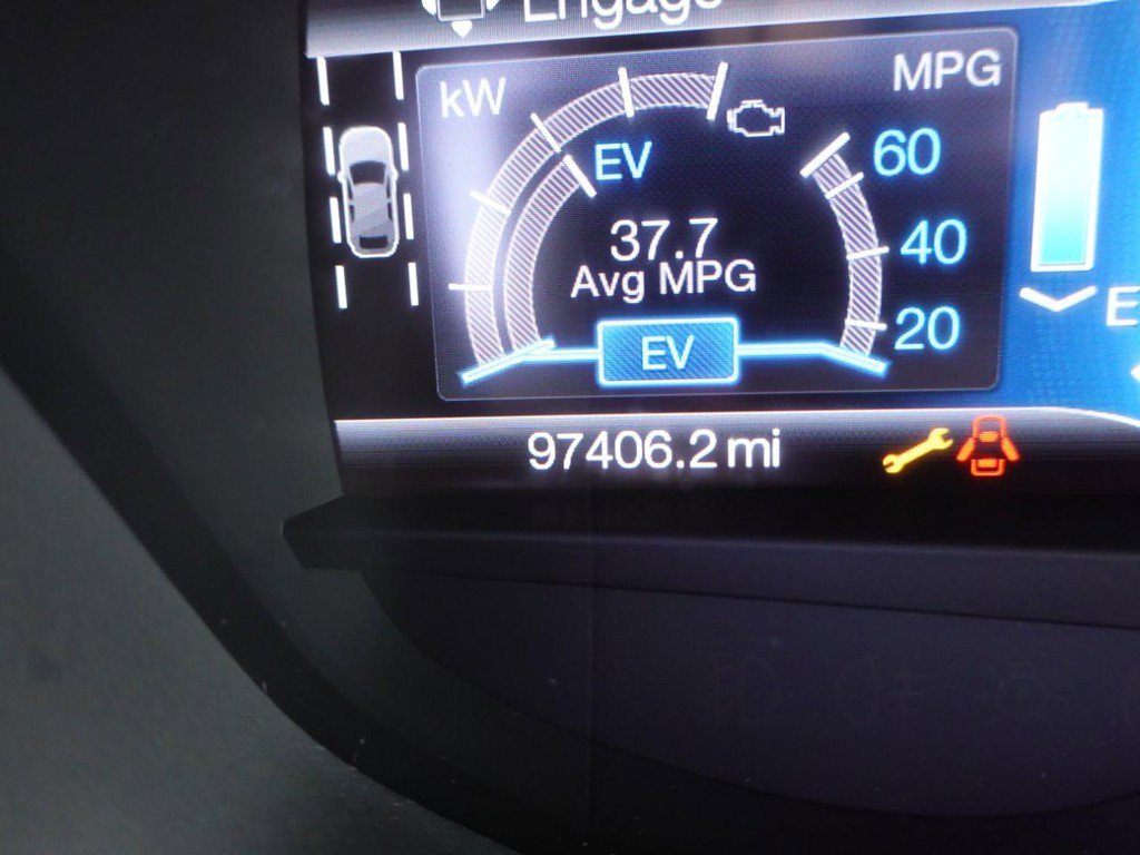 Used 2016 Ford Fusion Energi SE w/ Driver Assist Package image 12