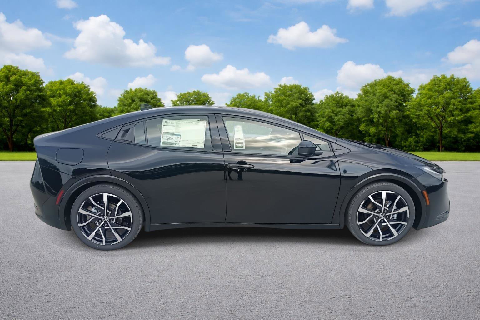 New 2026 Toyota Prius Plug-In Hybrid image 8