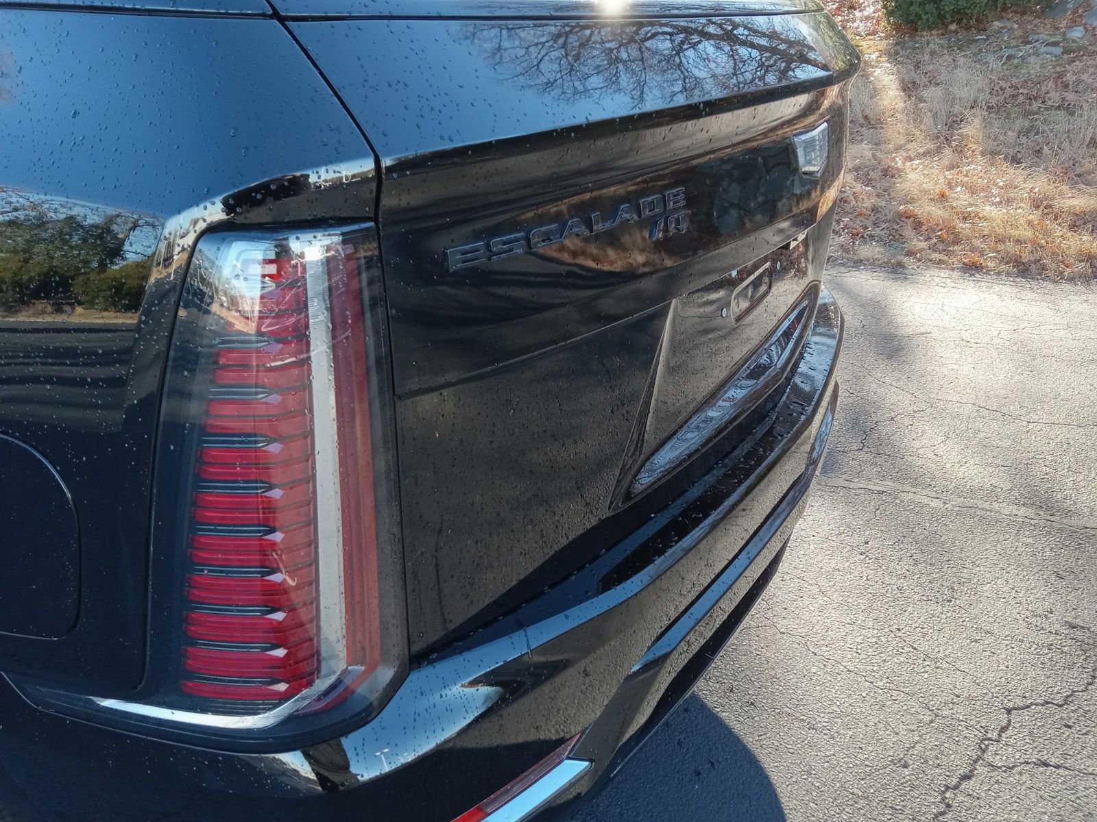 New 2025 Cadillac Escalade IQ Sport 1 w/ LPO, ONYX Package image 8