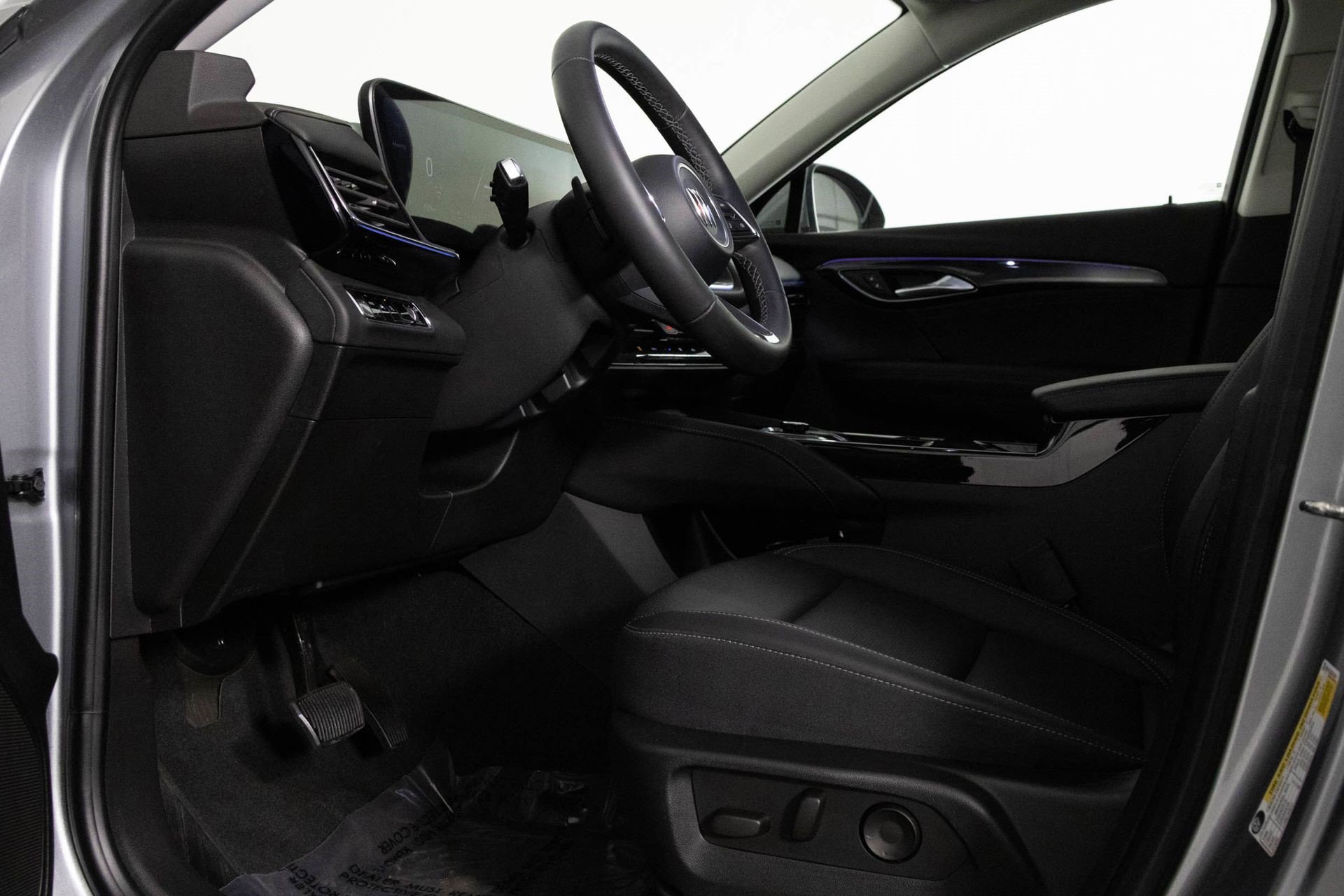 Certified 2025 Buick Envision Preferred image 19